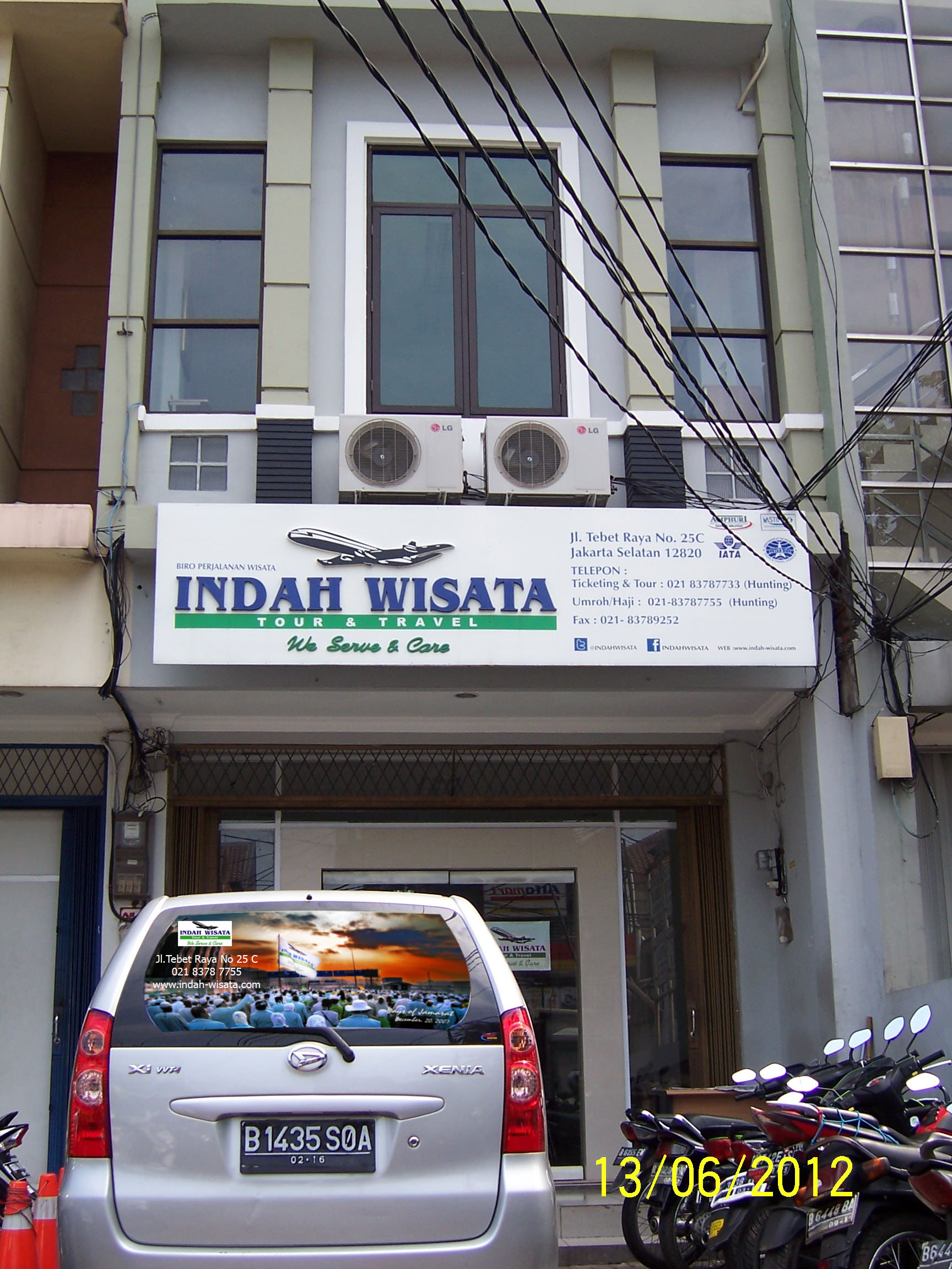 Tour and Travel Indah Wisata